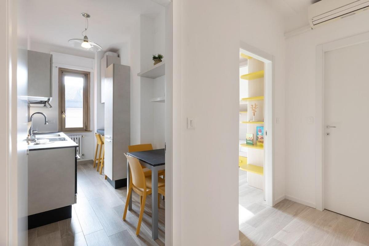 Modern 2 Bedrooms Tortona Via Savona - Mirable Pm Milano