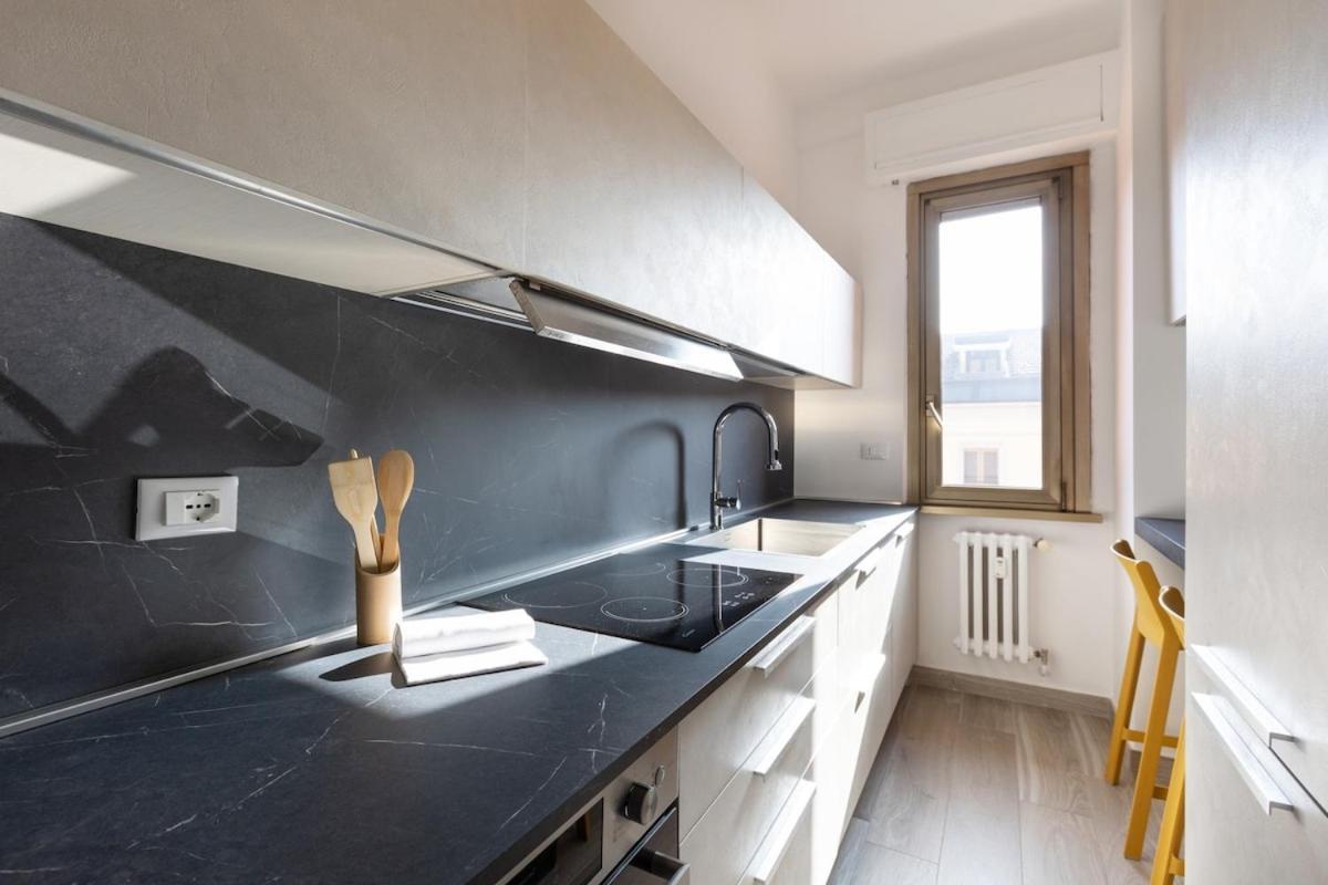 Modern 2 Bedrooms Tortona Via Savona - Mirable Pm Milano